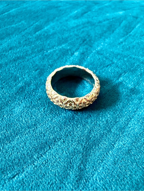 Kendra Scott Jewelry - Kendra Scott Gold Harper Filigree Dome Ring Size 7